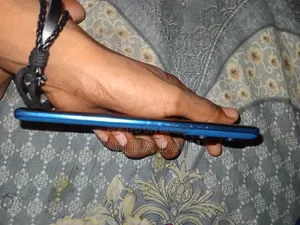 মটোরোলা এজ ৬০ ফিউশন ২৫৬ জিবি নীল