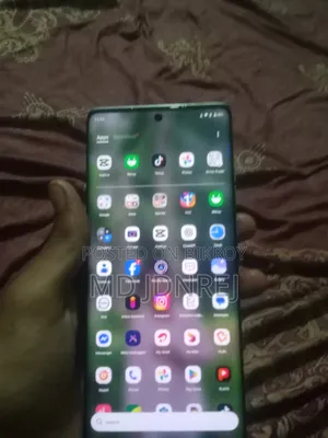 মোটোরোলা এজ ৫০ ফিউশন ২৫৬ জিবি হোয়াইট
