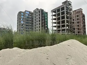এম ব্লক, ৩ কাটা, দক্ষিণমুখী জমি জরুরী বিক্রি, বসুন্ধরা আ/এ