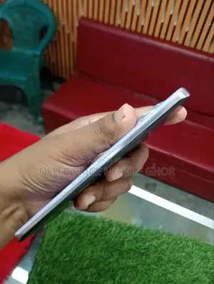 রিয়েলমি ১৩ প্রো প্লাস ৫জি ২৫৬ জিবি লাল