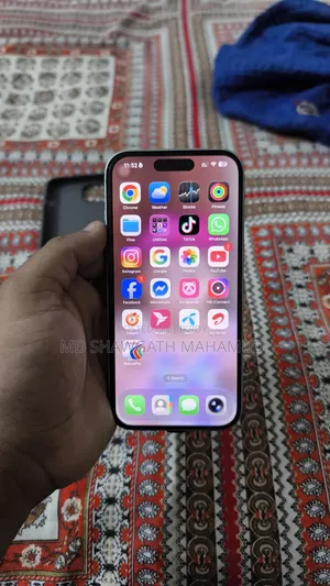 Apple iPhone 15 128 GB Green