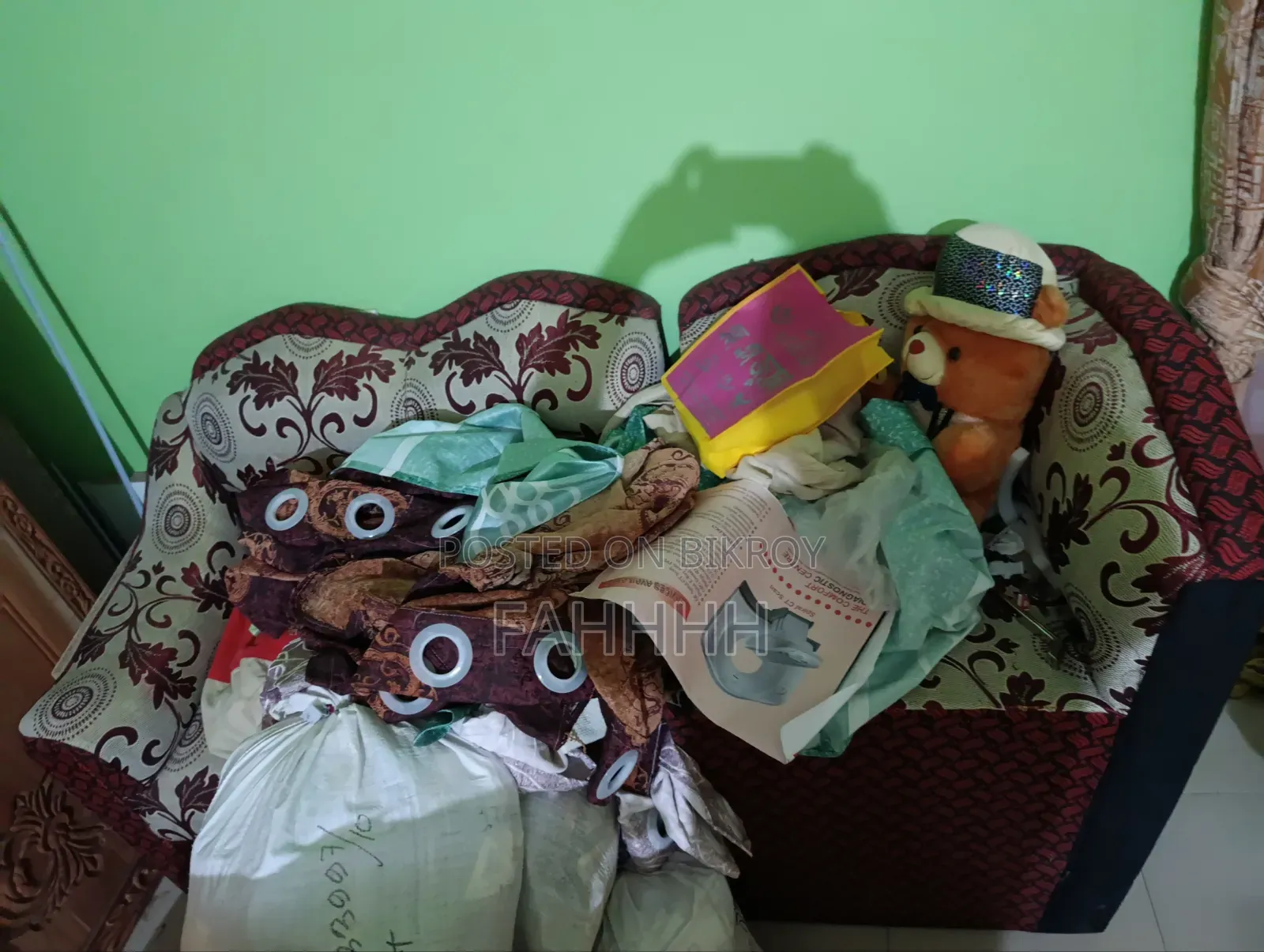 নতুন ধরনের সোফা