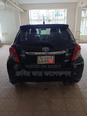 Toyota Vitz 2012 Black