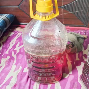 This is the best hand-extracted natural honey, retail and wholesale
