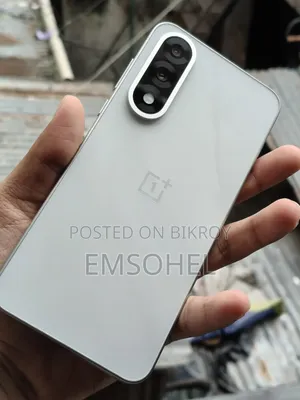ওয়ানপ্লাস নর্ড ৫ ২৫৬ জিবি হোয়াইট