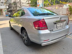 টয়োটা অ্যালিওন ২০০৫ সাদা