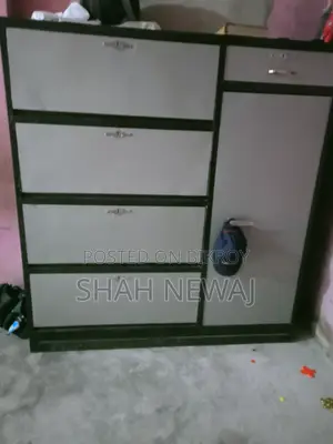 Wardrobe - ওয়ার ড্রব