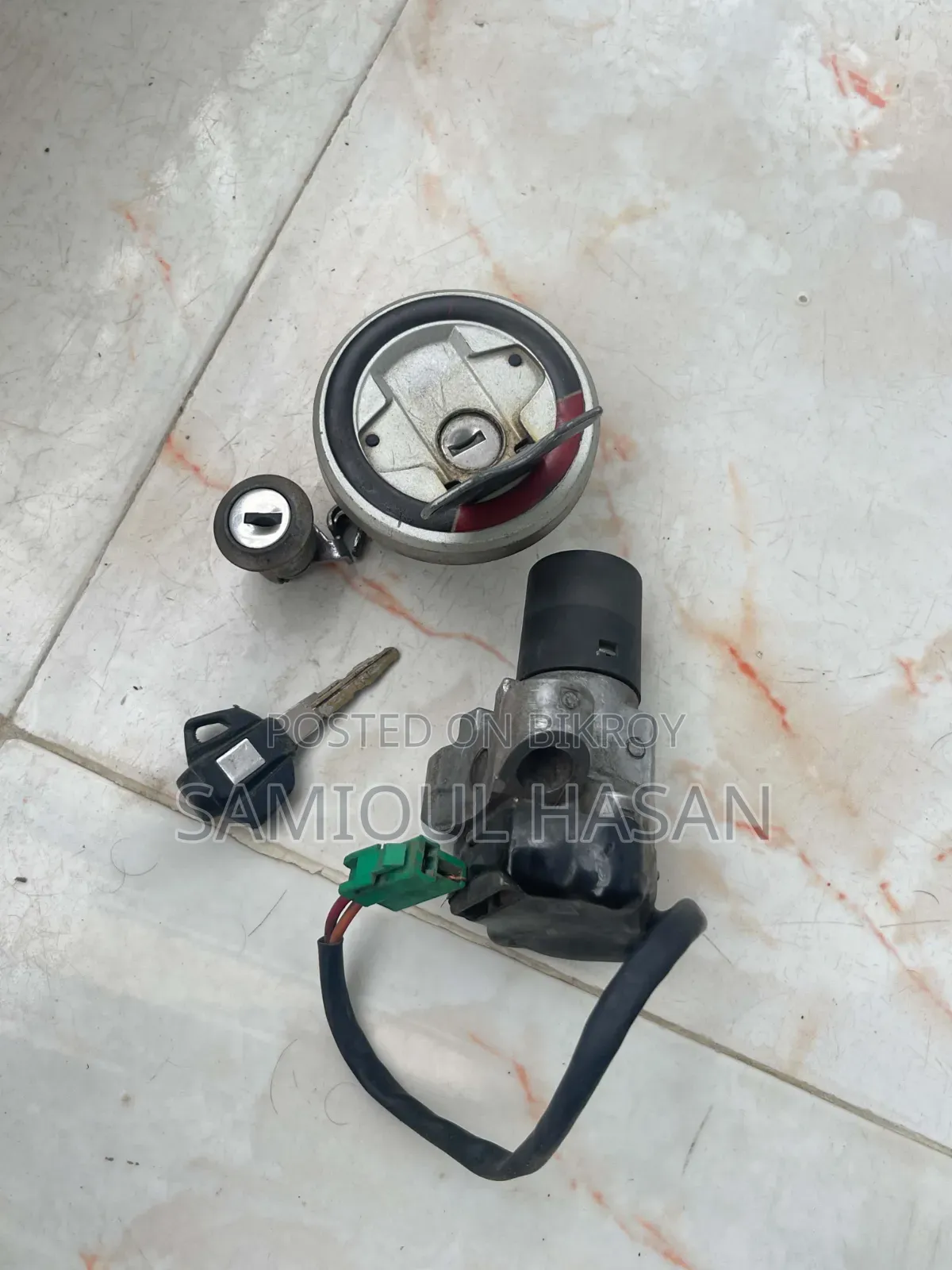 বাইকের লক সেট