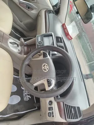 Toyota Premio 2012 Red Wine