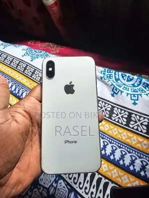 অ্যাপল আইফোন এক্সএস ২৫৬ জিবি হোয়াইট