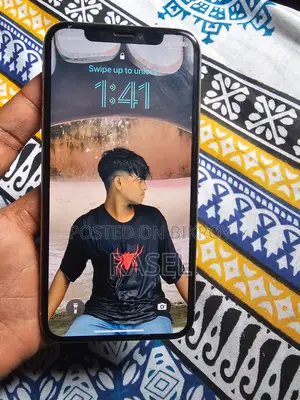 অ্যাপল আইফোন এক্সএস ২৫৬ জিবি হোয়াইট