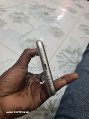 Apple iPhone 11 64 GB White