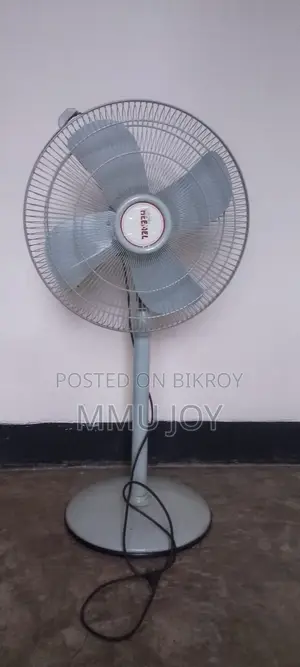 হিমেল স্ট্যান্ড ফ্যান