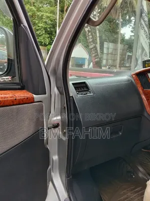 টয়োটা টাউনএস ২০১২ সিলভার