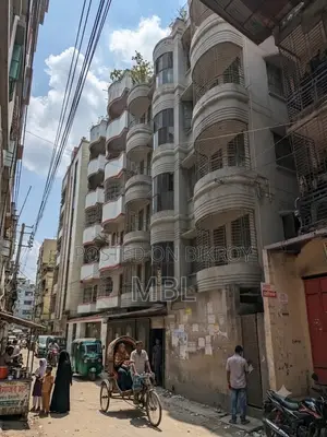 Furnished Twenty-Bedroom Block of Flats in Mohammadpur for Sale