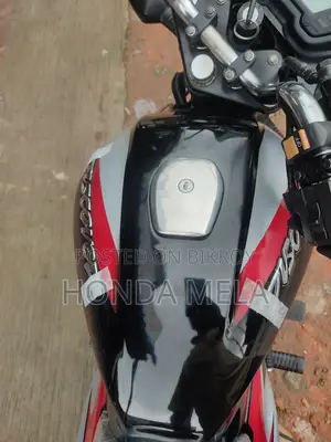 বাজাজ ডিসকভার ১১০ ২০২২ কালো