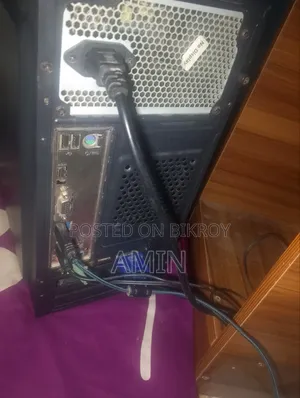 ASUS Desktop Computer 8GB HDD+SSD 256GB