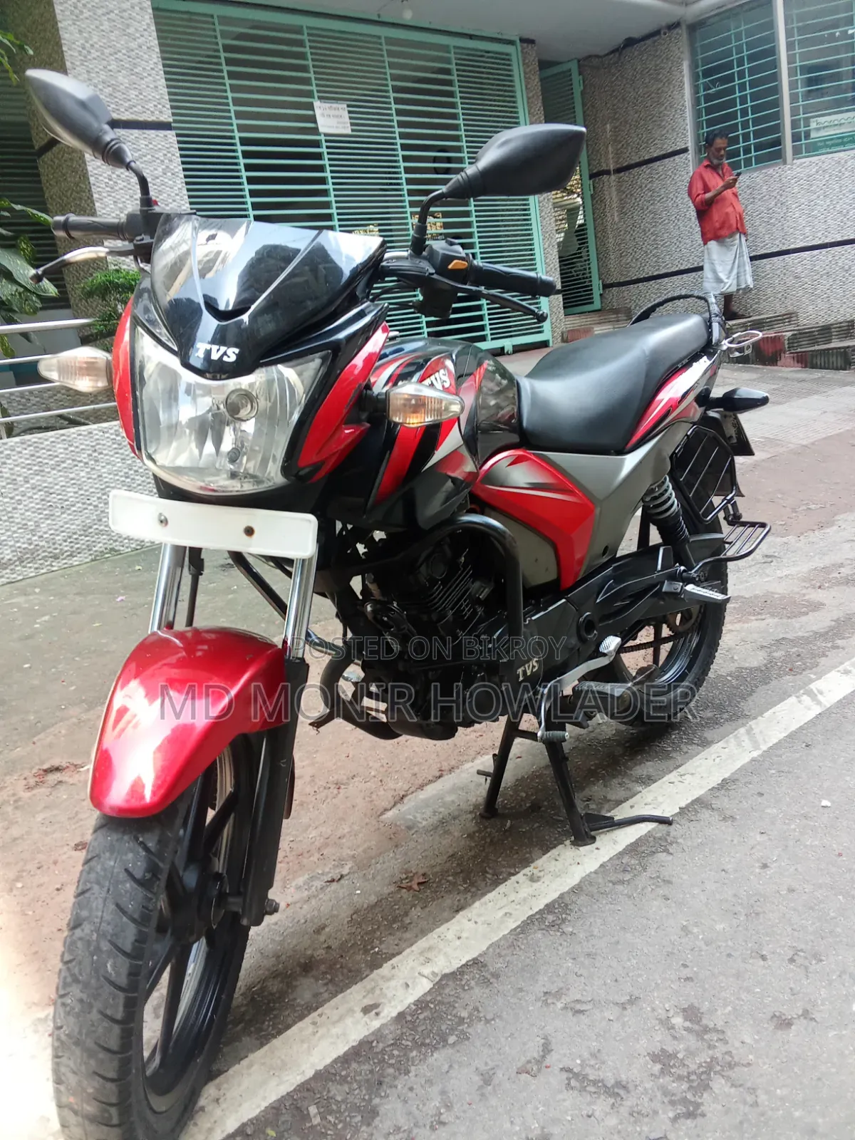 টিভিএস স্ট্রাইকার ১২৫ ২০২০ ব্ল্যাক