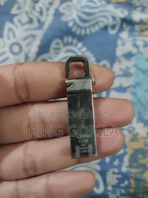পেন্ড্রাইভ ও কার্ডরিড়ার