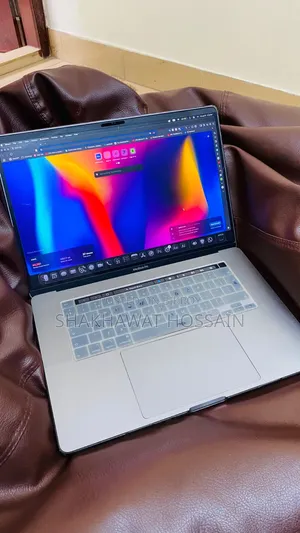 Apple MacBook 2019 Laptop 16GB Intel Core I7 SSD 512GB