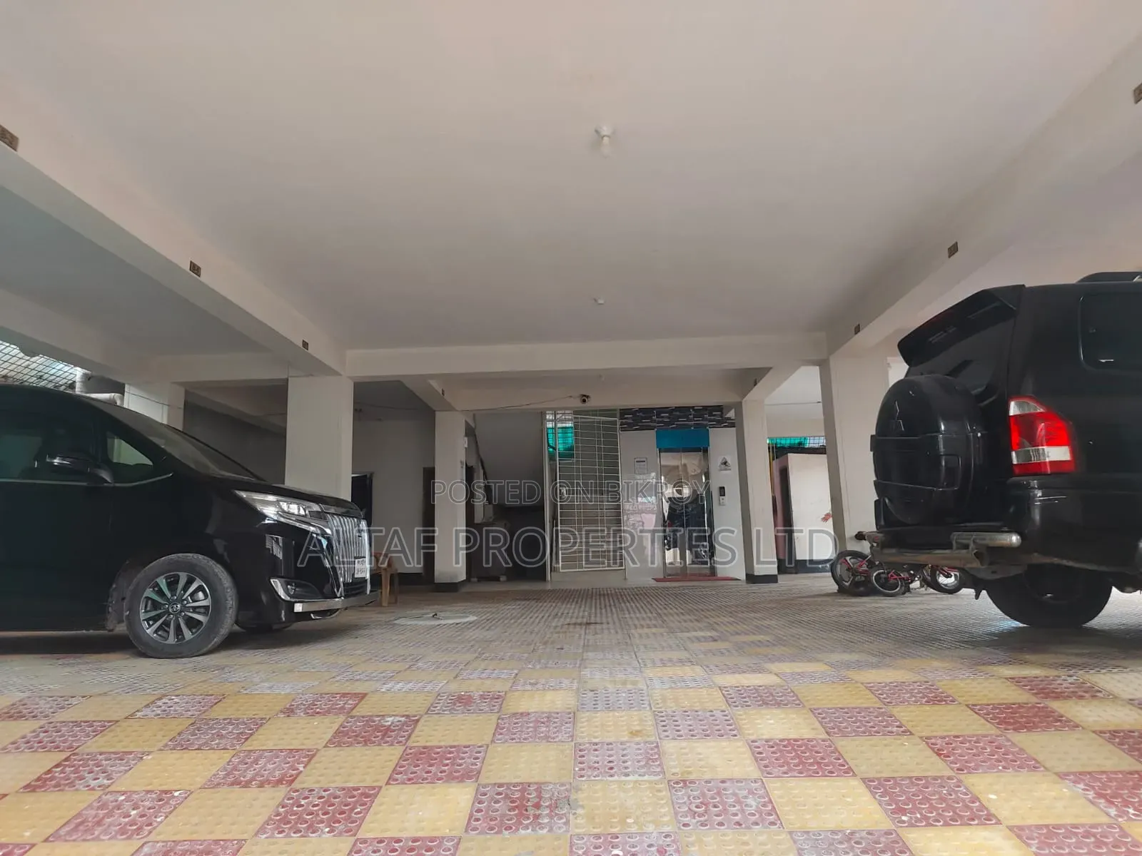 মোহাম্মদপুরের মনোয়ার ম্যানসনে ৩ বেডরুমের অ্যাপার্টমেন্ট বিক্রয়ের জন্য