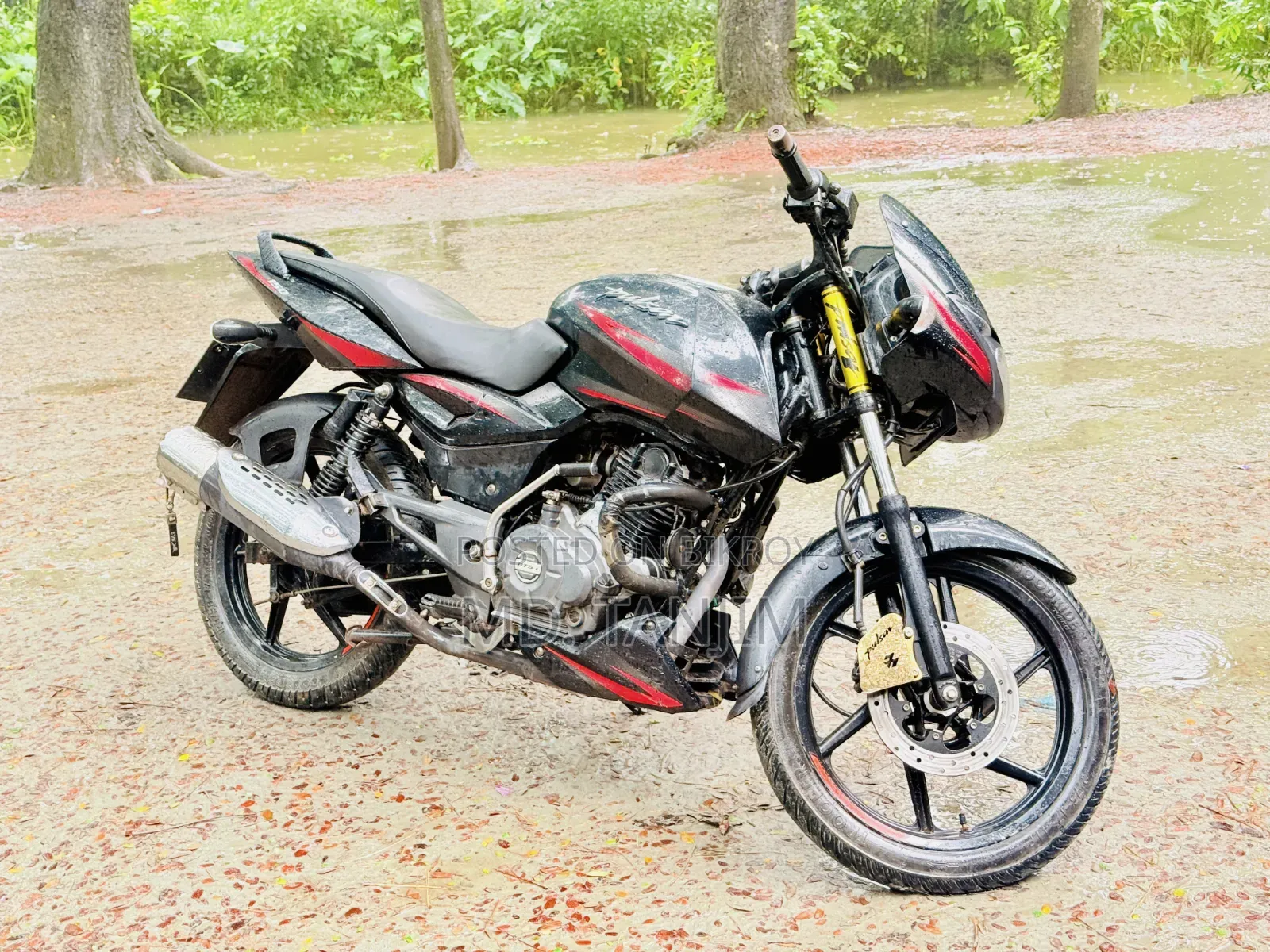 বাজাজ পালসার ১৫০ ২০২২ কালো