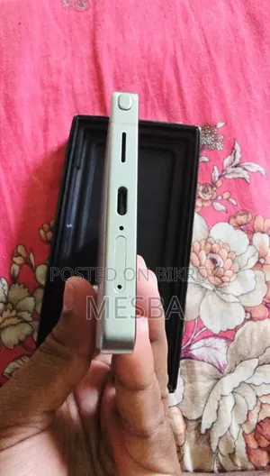 নিউ স্যামসাং গ্যালাক্সি এস২৫ আল্ট্রা ৫১২ জিবি হোয়াইট