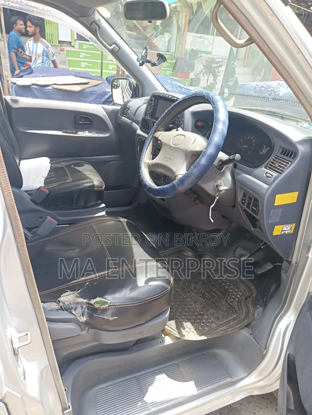 Toyota Noah 2003 Silver