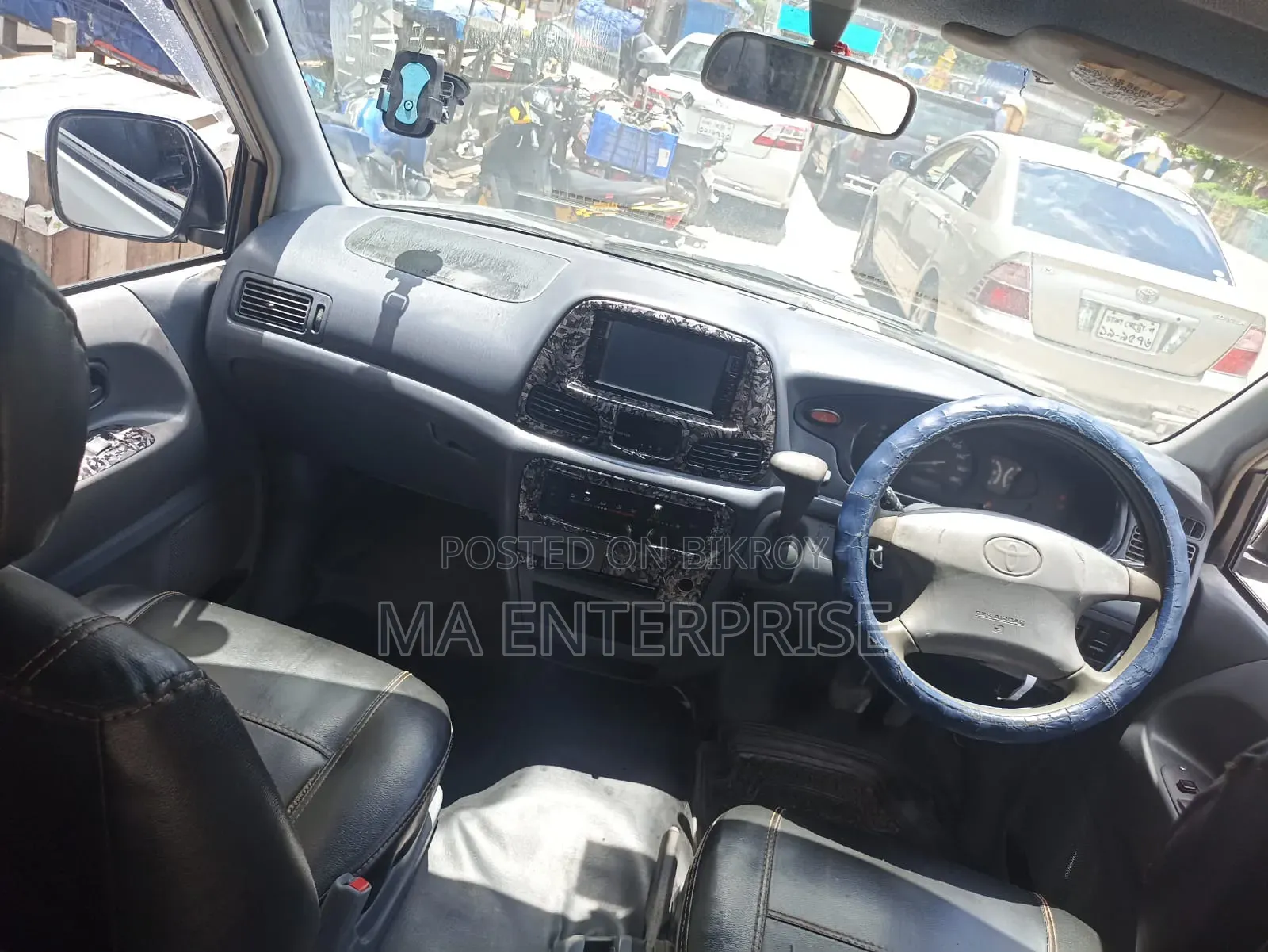 Toyota Noah 2003 Silver