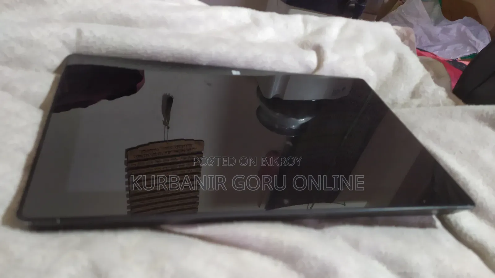 ল্যাপটপ মাইক্রোসফট সারফেস প্রো ৮জিবি ইন্টেল কোর আই৫ এসএসডি ২৫৬জিবি