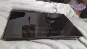 ল্যাপটপ মাইক্রোসফট সারফেস প্রো ৮জিবি ইন্টেল কোর আই৫ এসএসডি ২৫৬জিবি