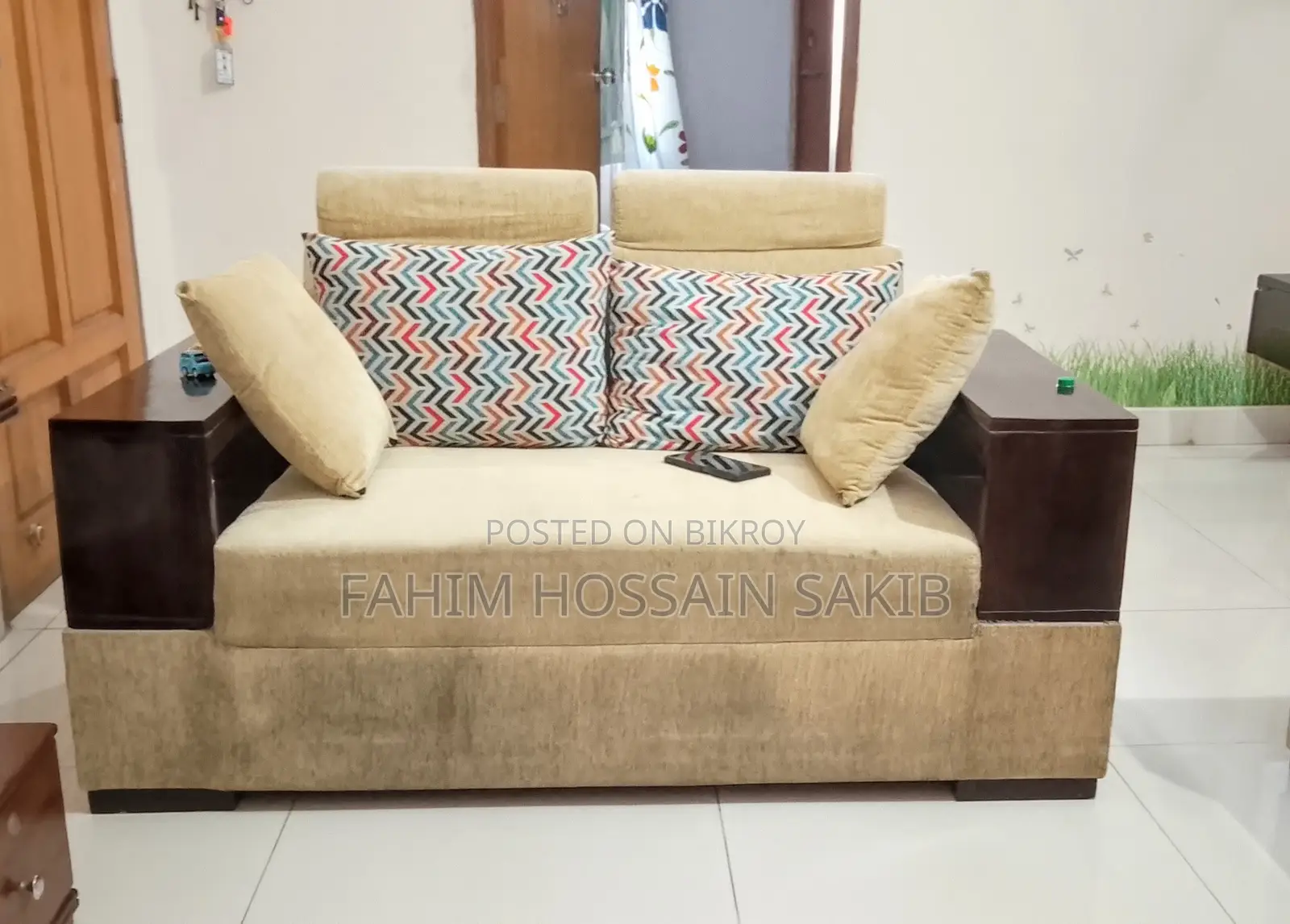 ৭ সিটার সোফা সেট (ব্যবহৃত)