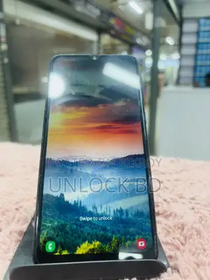 Samsung Galaxy M20 64 GB Blue