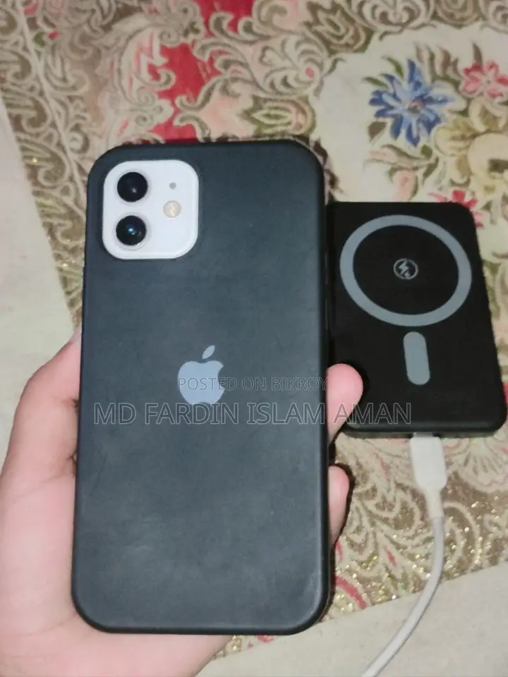 New Apple iPhone 12 128 GB White