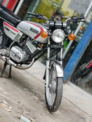 Yamaha 1995 Silver