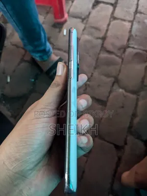 স্যামসাং গ্যালাক্সি এস২০ আল্ট্রা ৫জি ১২৮ জিবি হোয়াইট