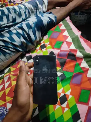 Apple iPhone XS 64 GB Black