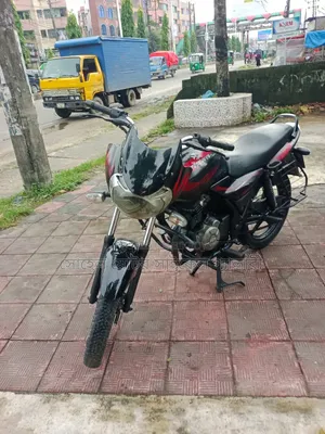 বাজাজ ডিসকভার ১২৫ ২০১৪ কালো
