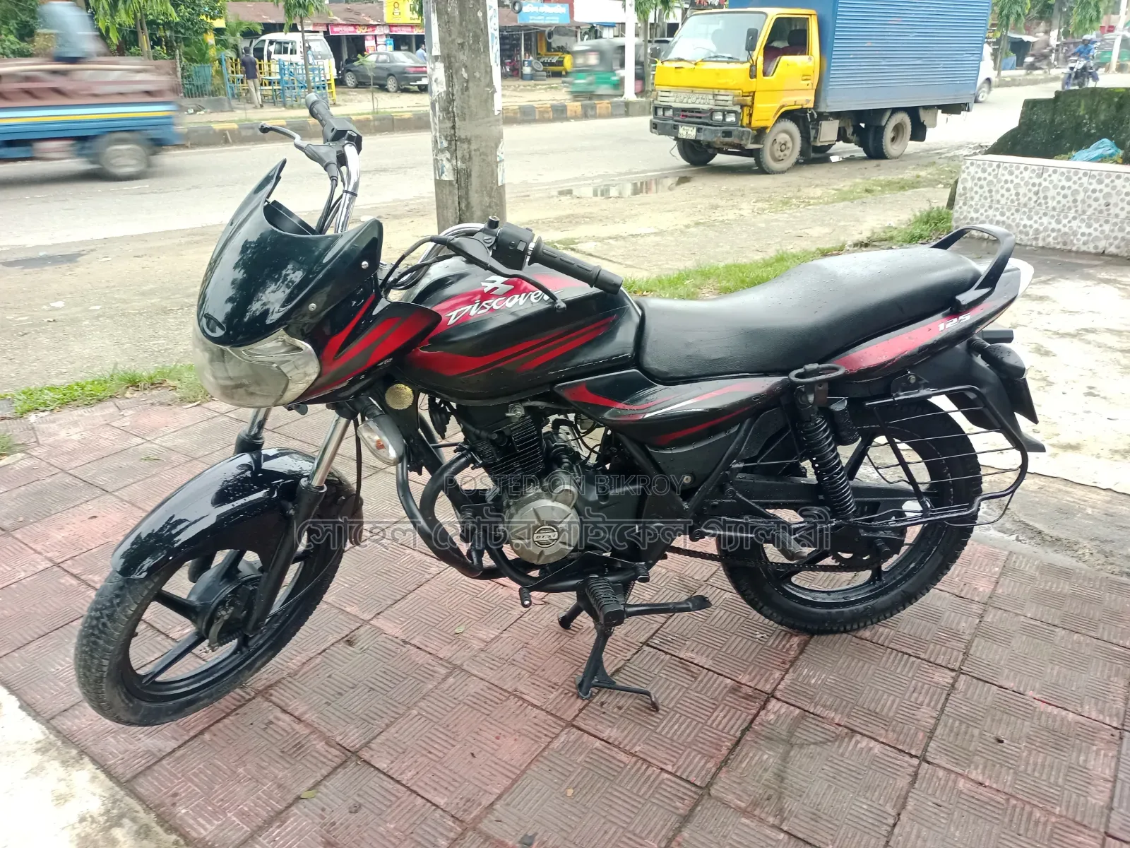 বাজাজ ডিসকভার ১২৫ ২০১৪ কালো
