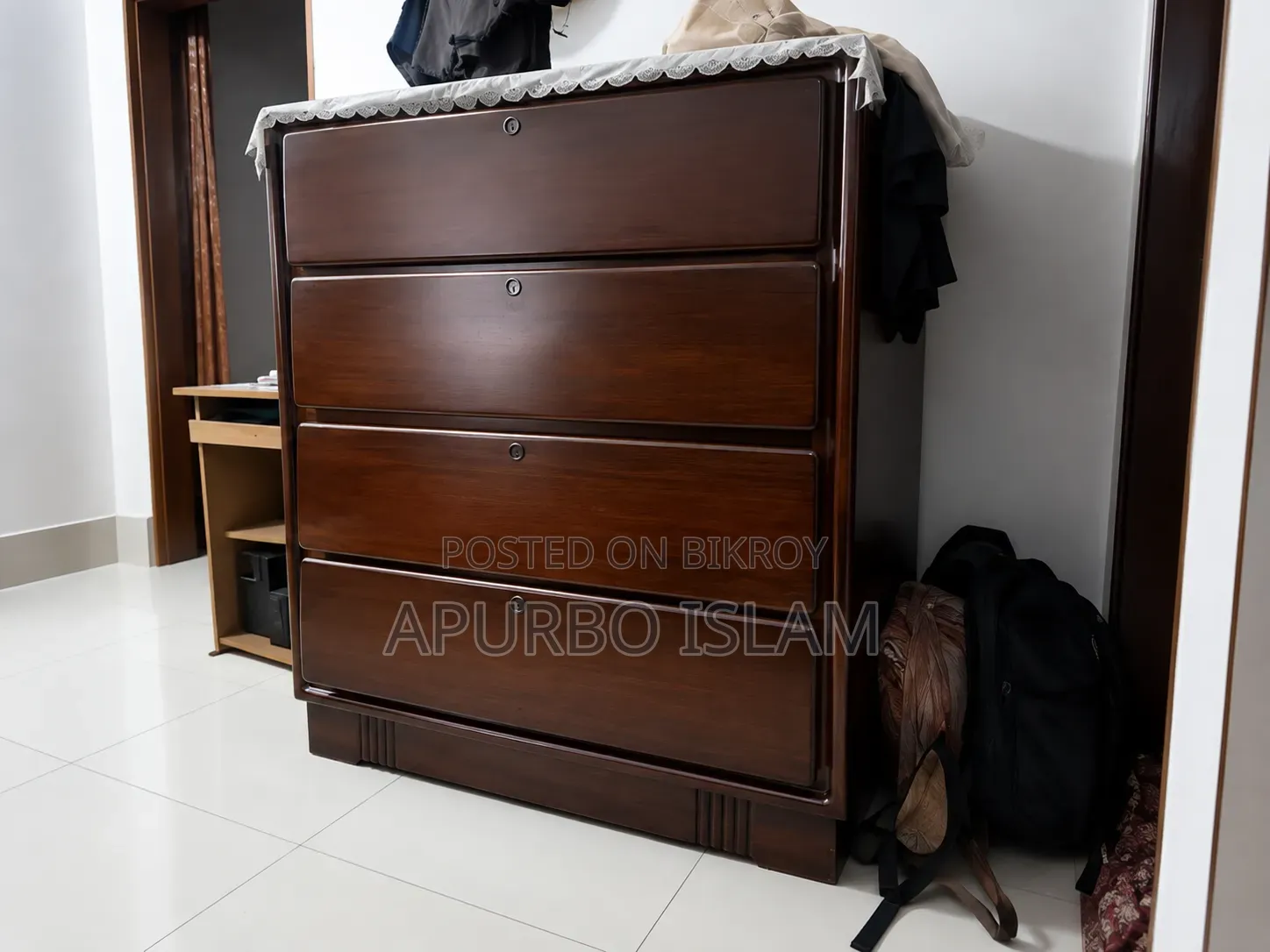 Premium Wardrobe at Affordable Price