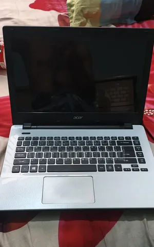 Laptop Acer Aspire E5-411 8GB Intel Pentium HDD 256GB
