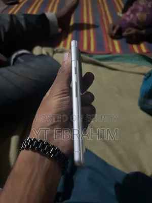 গুগল পিক্সেল ৭ ১২৮ জিবি হোয়াইট