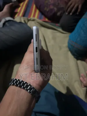 গুগল পিক্সেল ৭ ১২৮ জিবি হোয়াইট