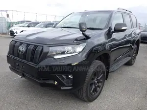 Toyota Land Cruiser Prado 2.7 2023 Black