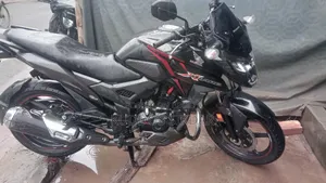 হোন্ডা এক্স-ব্লেড ১৬০ ২০২৫ ব্ল্যাক