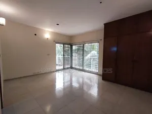 গুলশানের অনিক রিয়েল এস্টেটে ৩ বেডরুমের অ্যাপার্টমেন্ট ভাড়ার জন্য