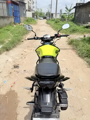 Hero Thriller 160R 4V 2024 Green
