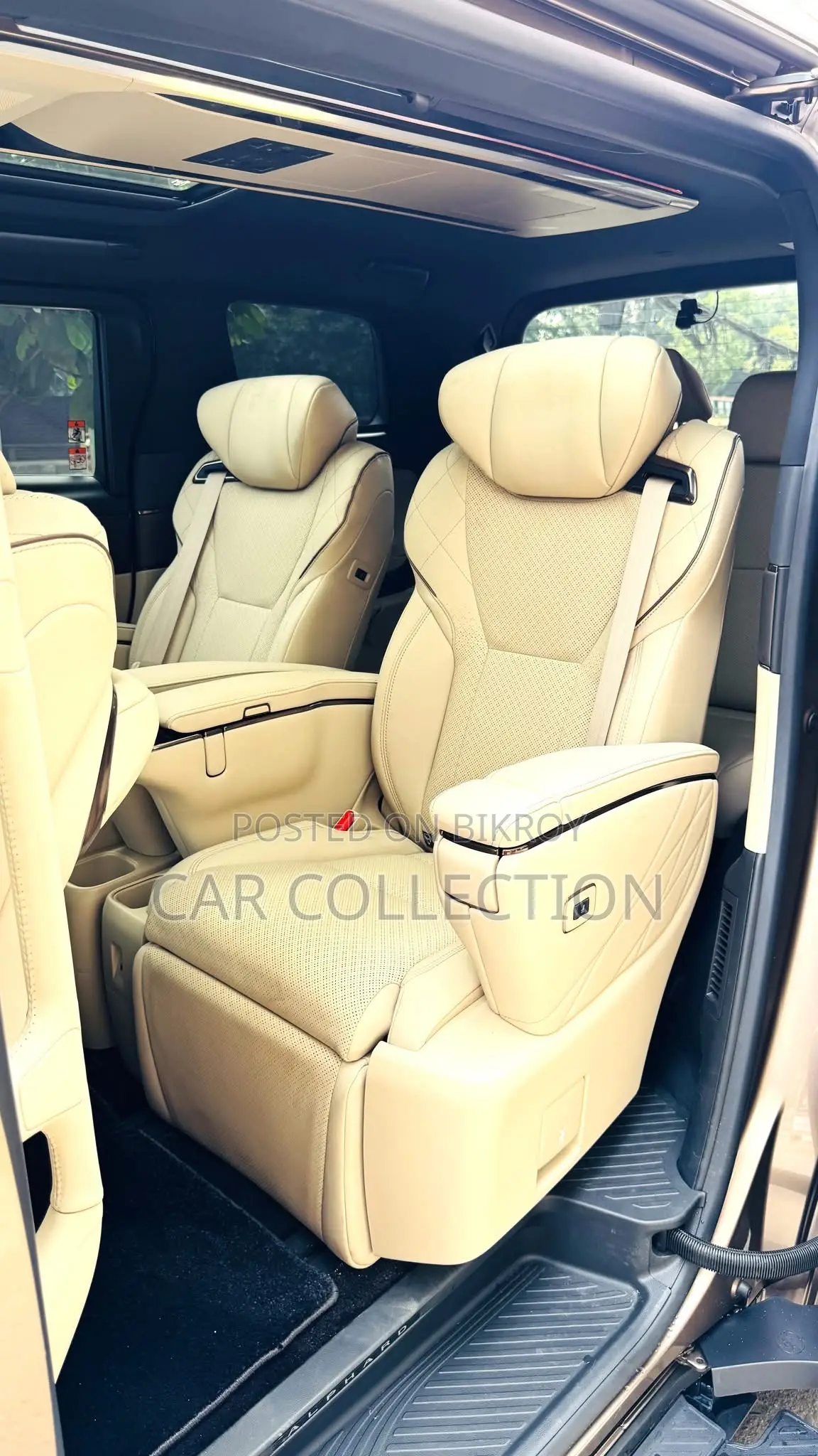 নতুন Toyota Alphard ২.৪ পেট্রোল AWD ২০২৪ ব্রাউন