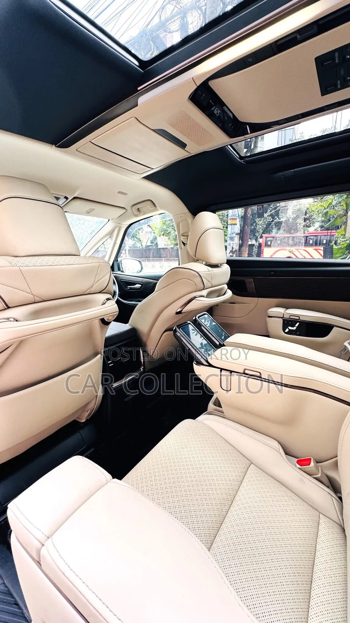 নতুন Toyota Alphard ২.৪ পেট্রোল AWD ২০২৪ ব্রাউন