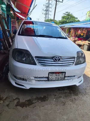 Toyota Corolla 2002 White